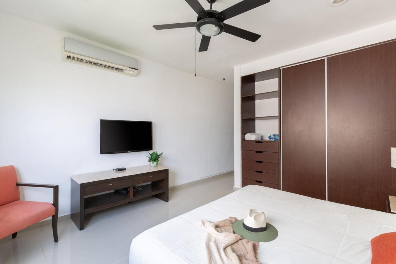 Appartement Phenomenal Combo Of 2 Separate Ph 1 In With Private Jacuzzi, Chic Amenities, Gym And 2 Rooftops *